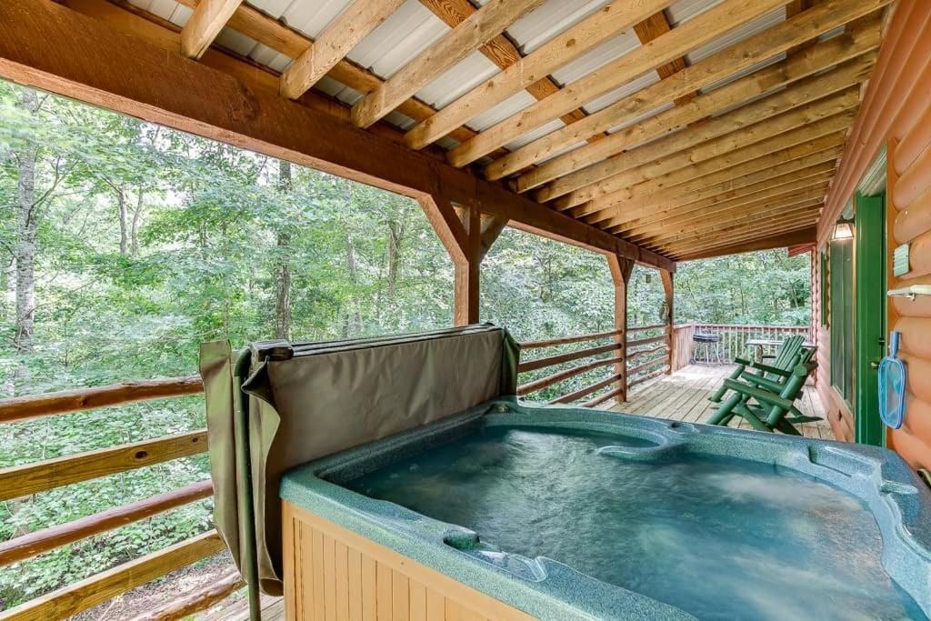 Cabin With Jacuzzi & Hydrotherapy Spanear Helen 克利夫兰 外观 照片